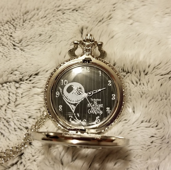 🆕LAST ONE Nightmare before Christmas Silver watch - Picture 3 of 4